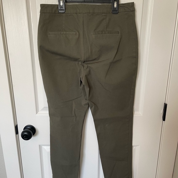 A New Day | Army Green Crop Pant | Size 12 - Picture 10 of 11